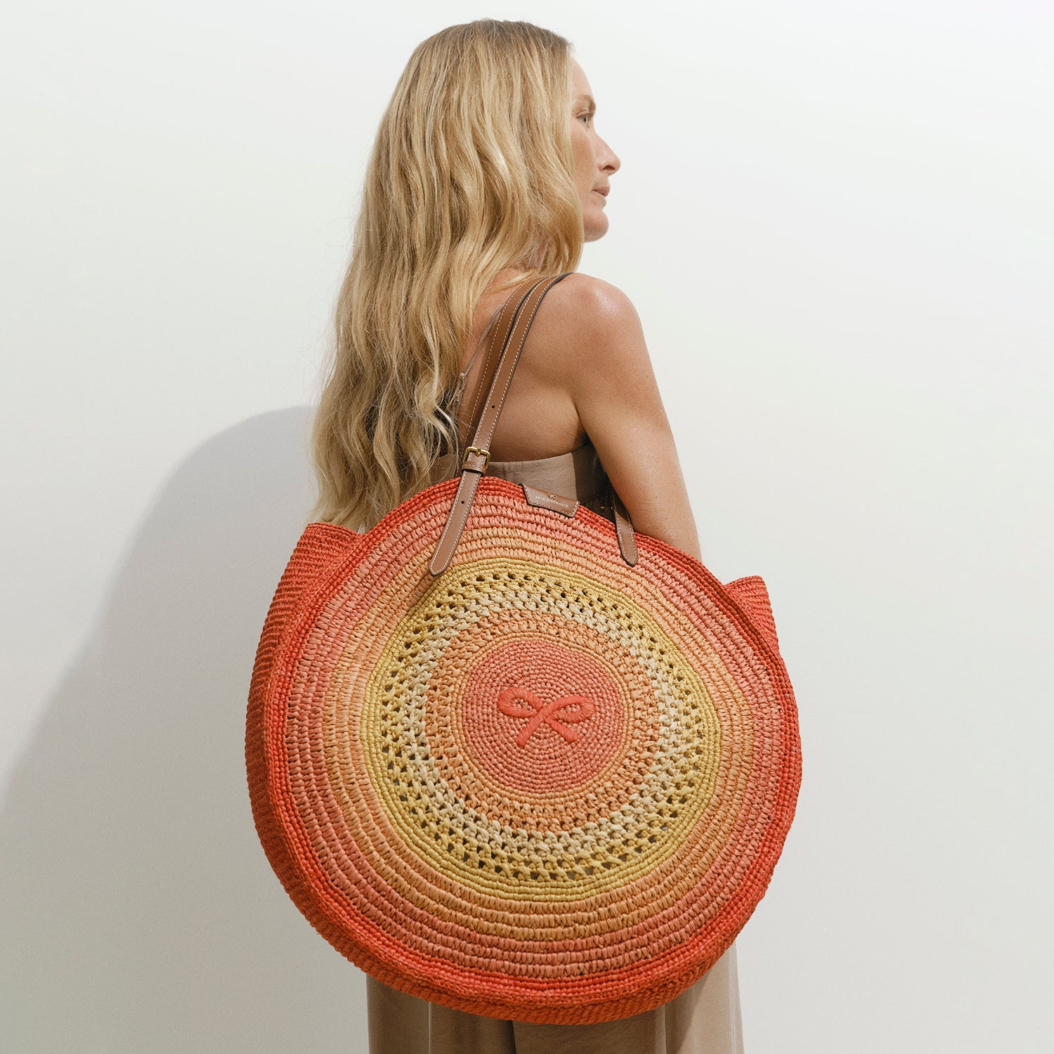 関税なし☆ANYA HINDMARCH Raffia Round Tote Bag (Small) Anya Hindmarch Raffia Small Round Bow Tote Bag | Liberty