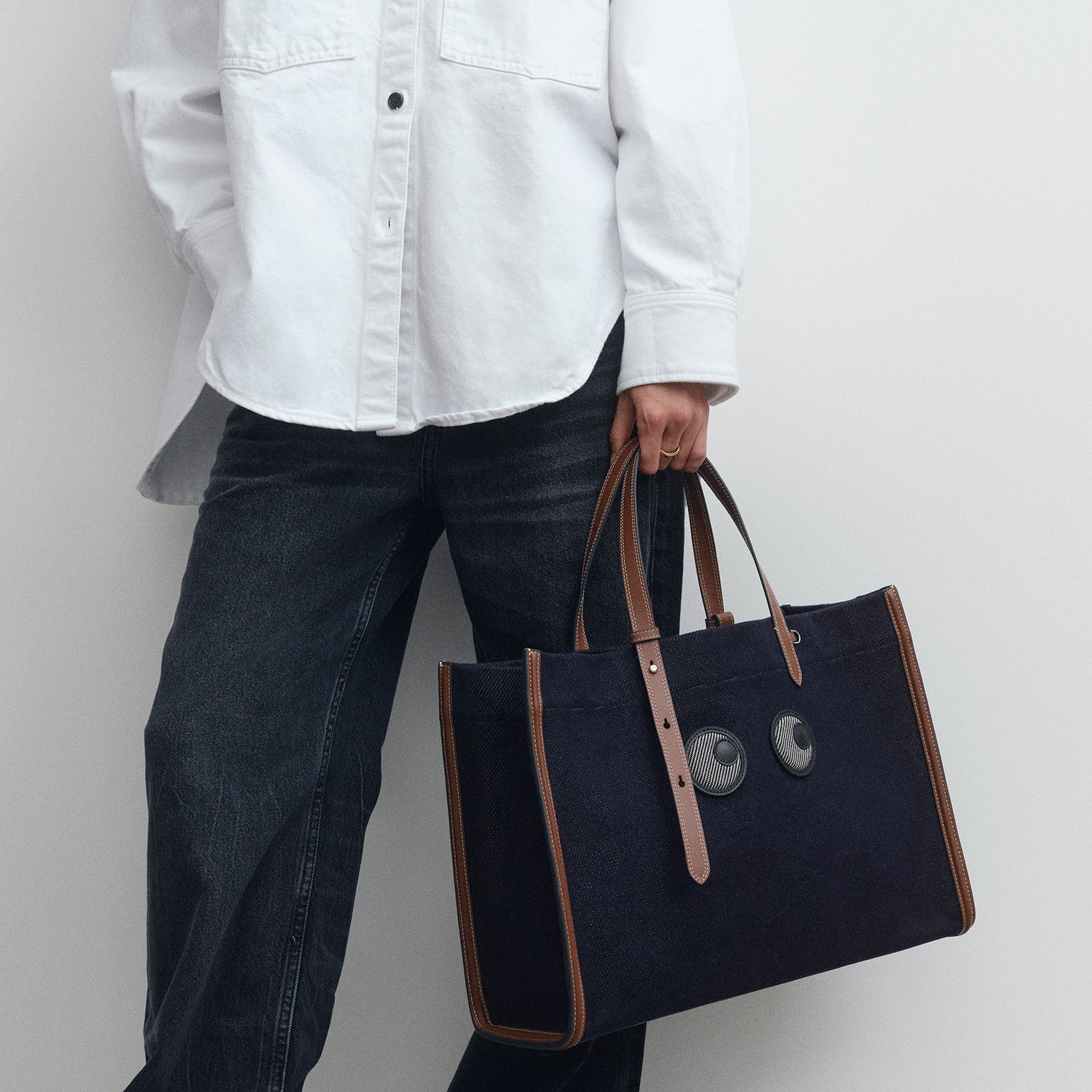 【ANYA HINDMARCH】E/W Eyes Tote トートバッグ E/W Eyes Tote | Anya Hindmarch UK