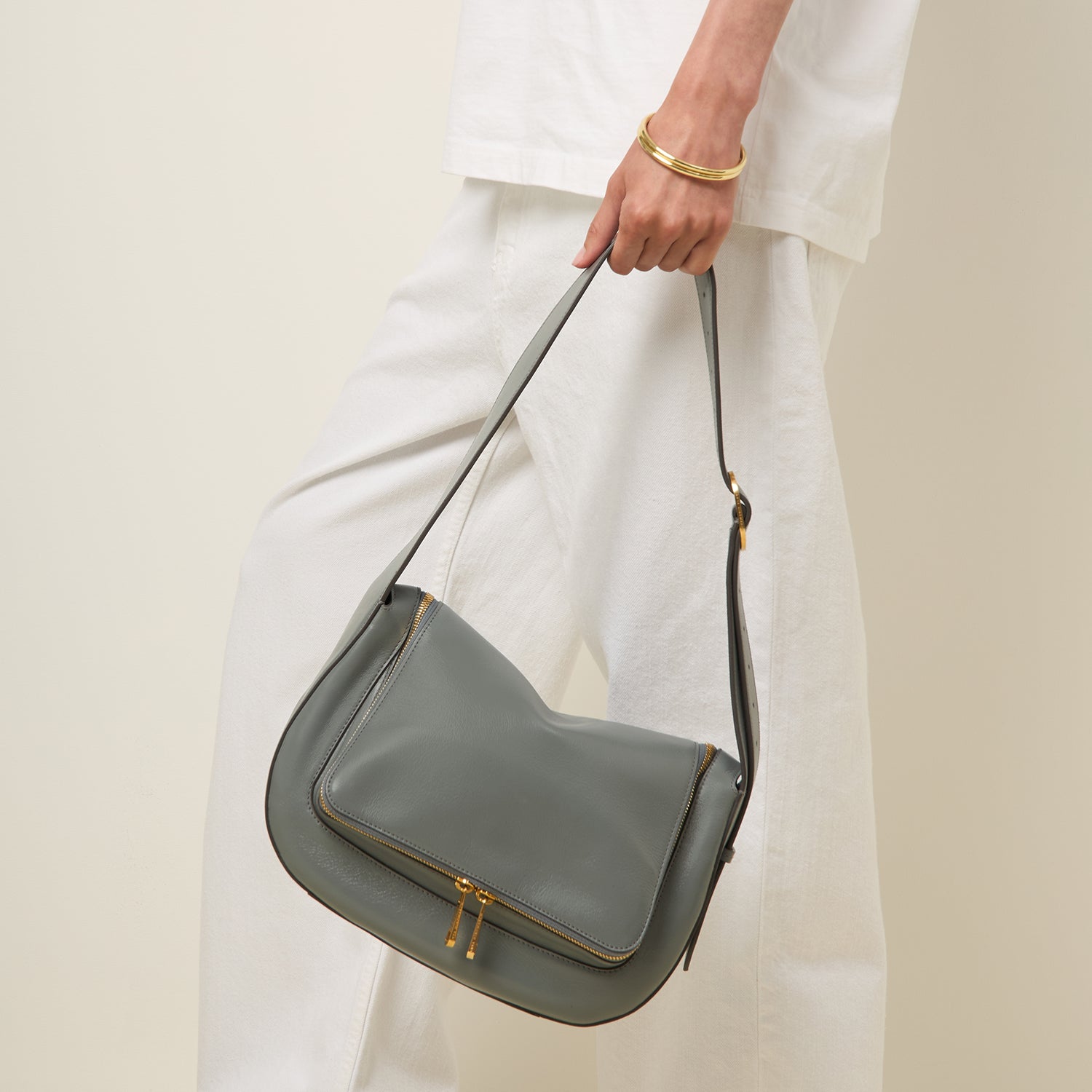 ANYA HINDMARCH☆Vere Shoulder Bag ショルダーバッグ【UK発】 Vere：ヴィア・ショルダーバッグ | Anya Hindmarch JP