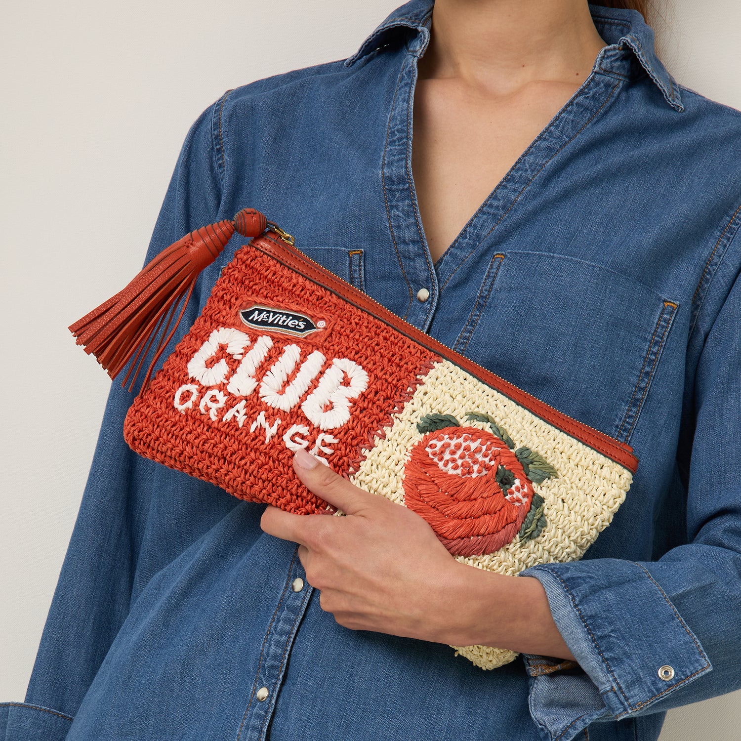 関税なし【ANYA HINDMARCH】Club Orange Raffia pouch Anya Brands McVitie's Club Orange Pochette | Anya Hindmarch UK