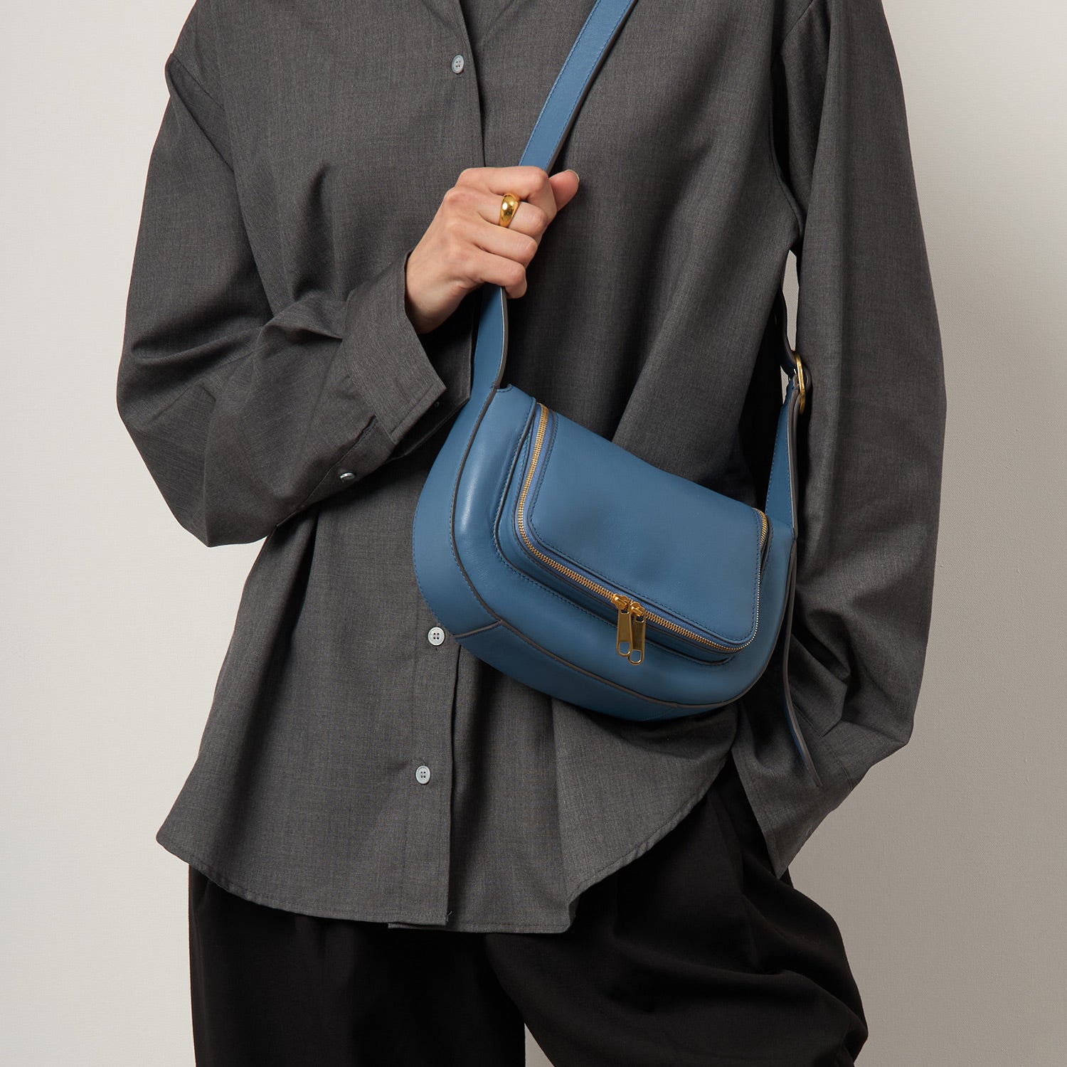 Vere Small Cross-body | Anya Hindmarch UK