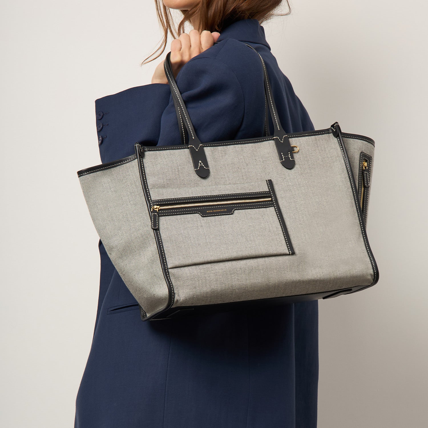 トートバッグ ANYA HINDMARCH Woman Tote bags Grey 194082 CHARCOAL Mortimer Tote | Anya Hindmarch US