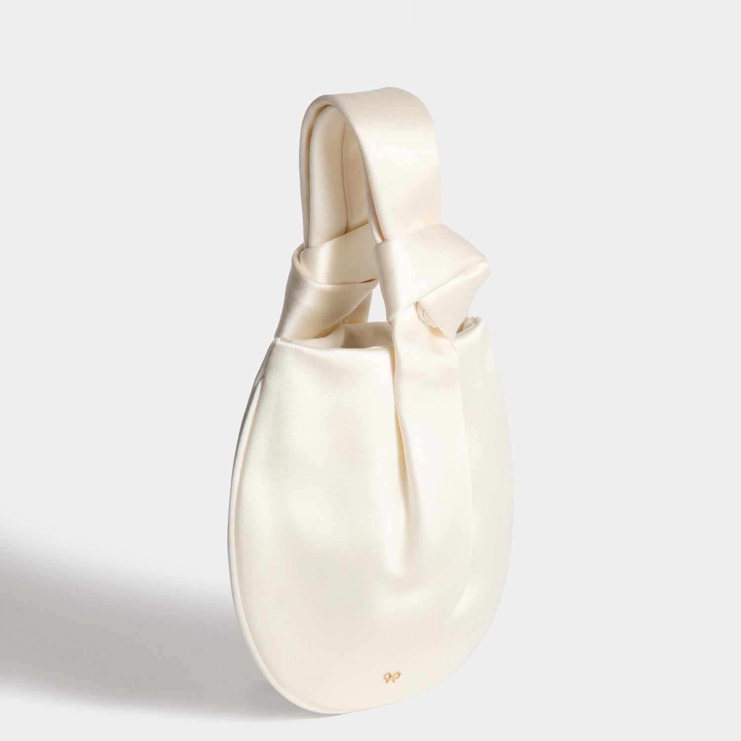 ANYA HINDMARCHパーティーバッグ ホワイト サテン Tie the Knot Bridal Clutch Bag in Ivory | Anya Hindmarch UK