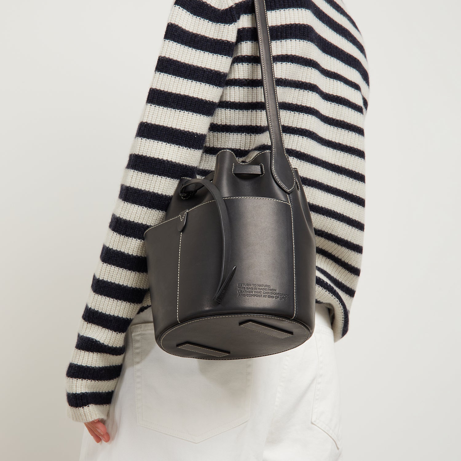 Return to Nature Small Bucket Bag -

                  
                    Compostable Leather in Black -
                  

                  Anya Hindmarch UK
