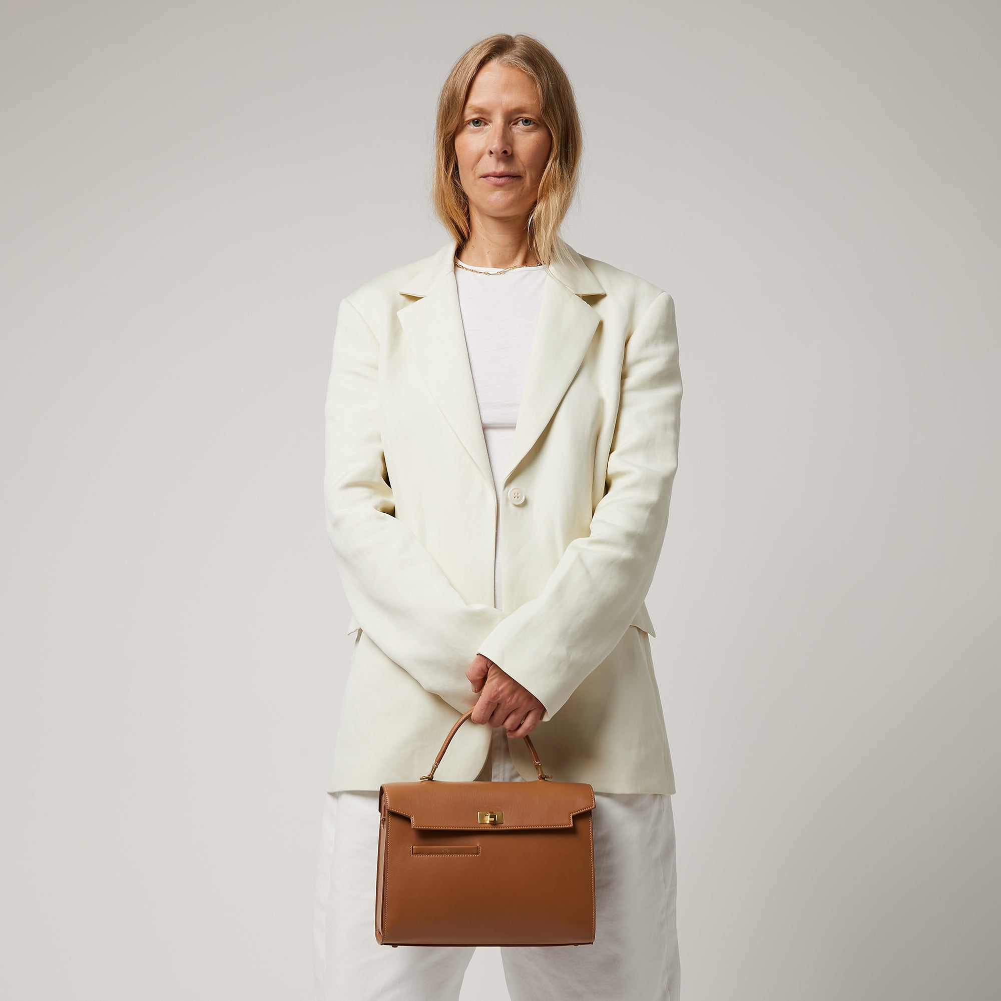 Mortimer Top Handle -

                  
                    Leather in Pecan -
                  

                  Anya Hindmarch UK
