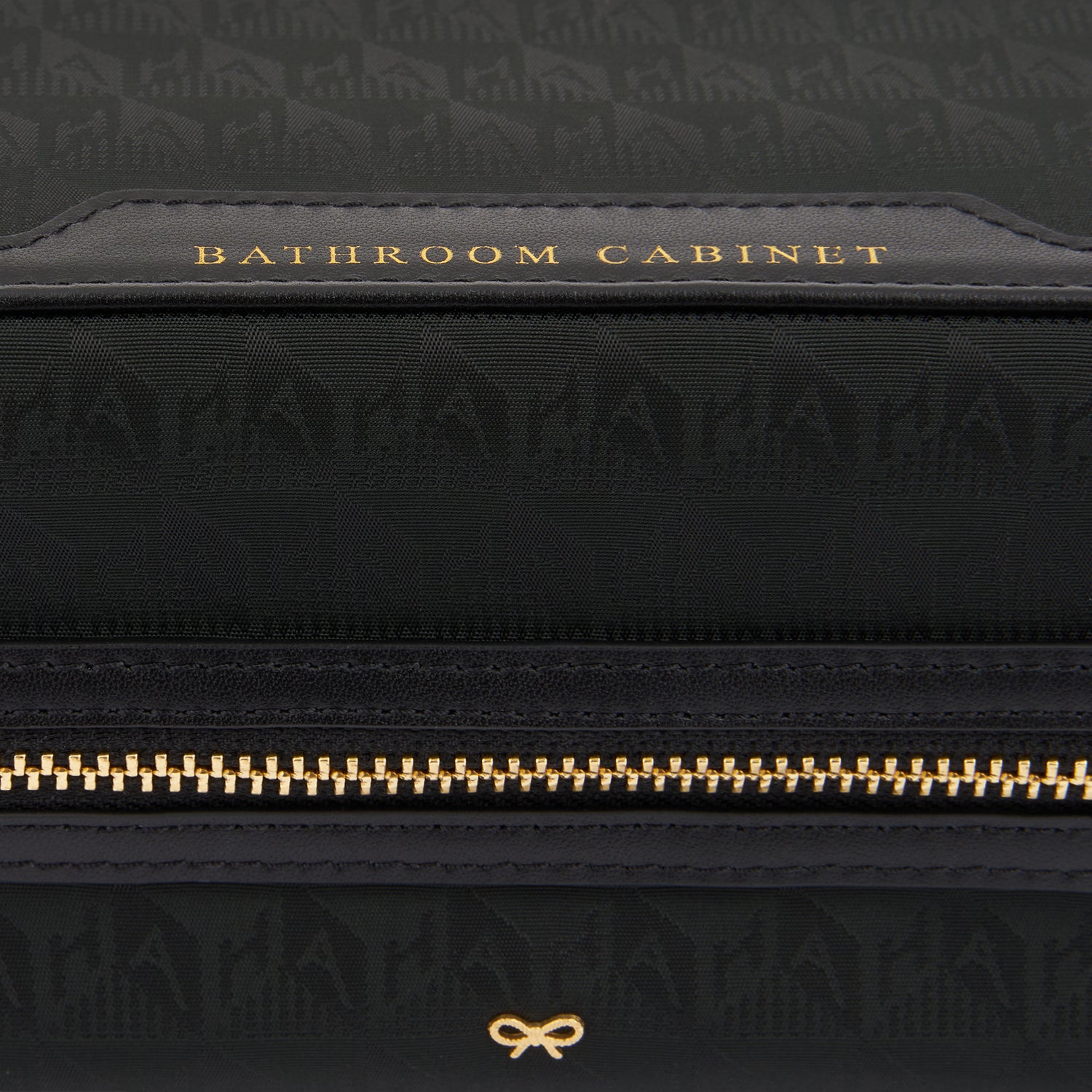 関税込☆ANYA HINDMARCH Jacquard Logo Bathroom Cabinet Pouch Anya Hindmarch Jacquard Logo Bathroom Cabinet Pouch | Harrods AE