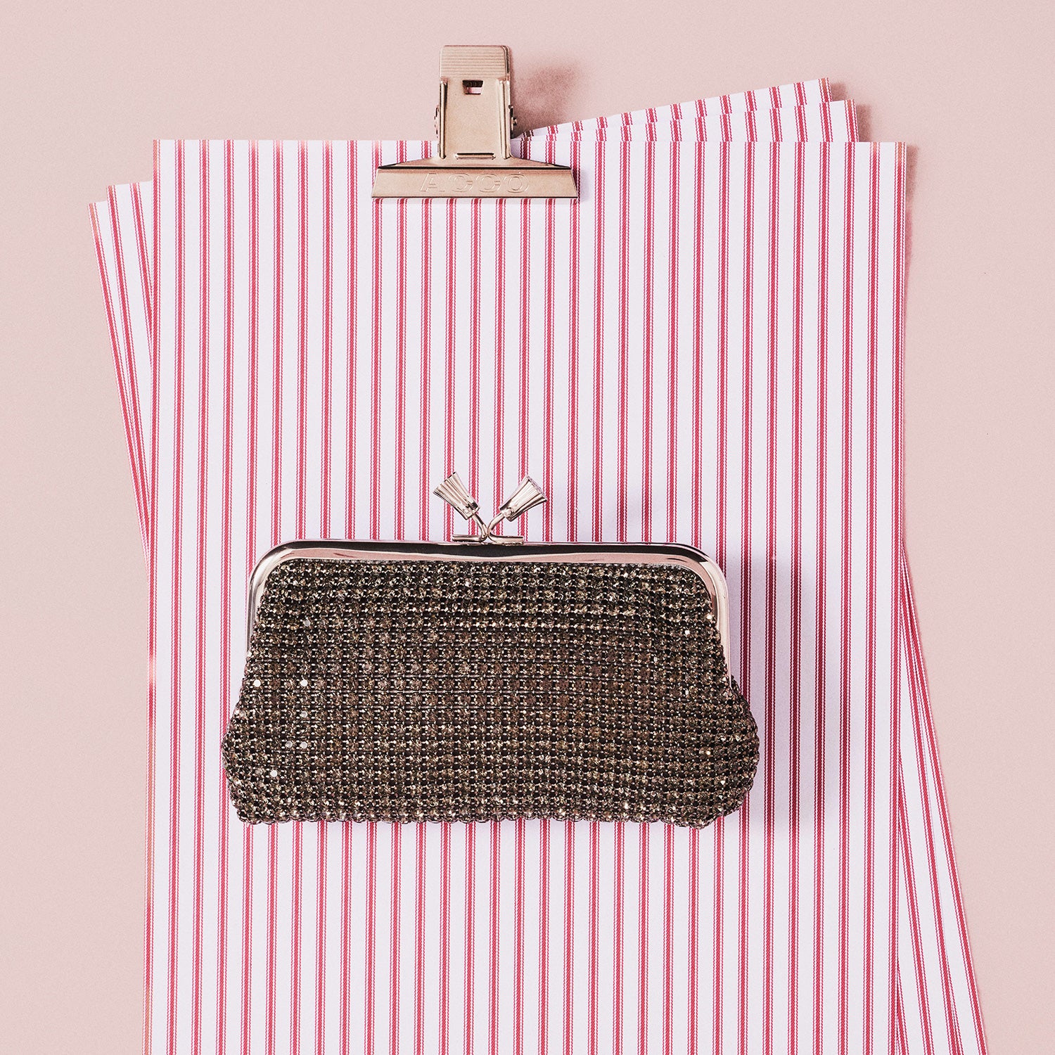 【明 】Anya Hindmarch クラッチ Maud Crystal Embellished Tassel Clutch | Anya Hindmarch