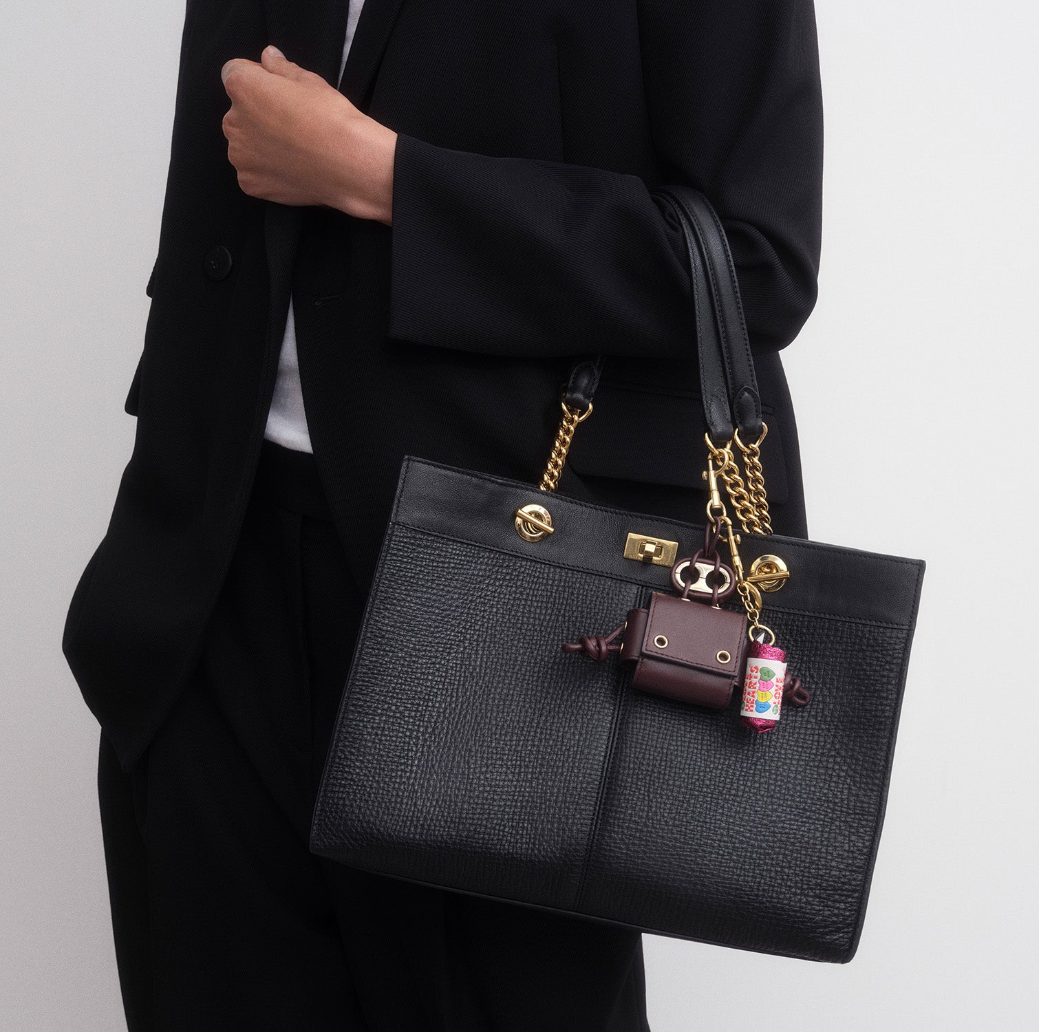 Mortimer Small Eyelet Chain Tote -

          
            Crosshatch Leather in Black -
          

          Anya Hindmarch UK
