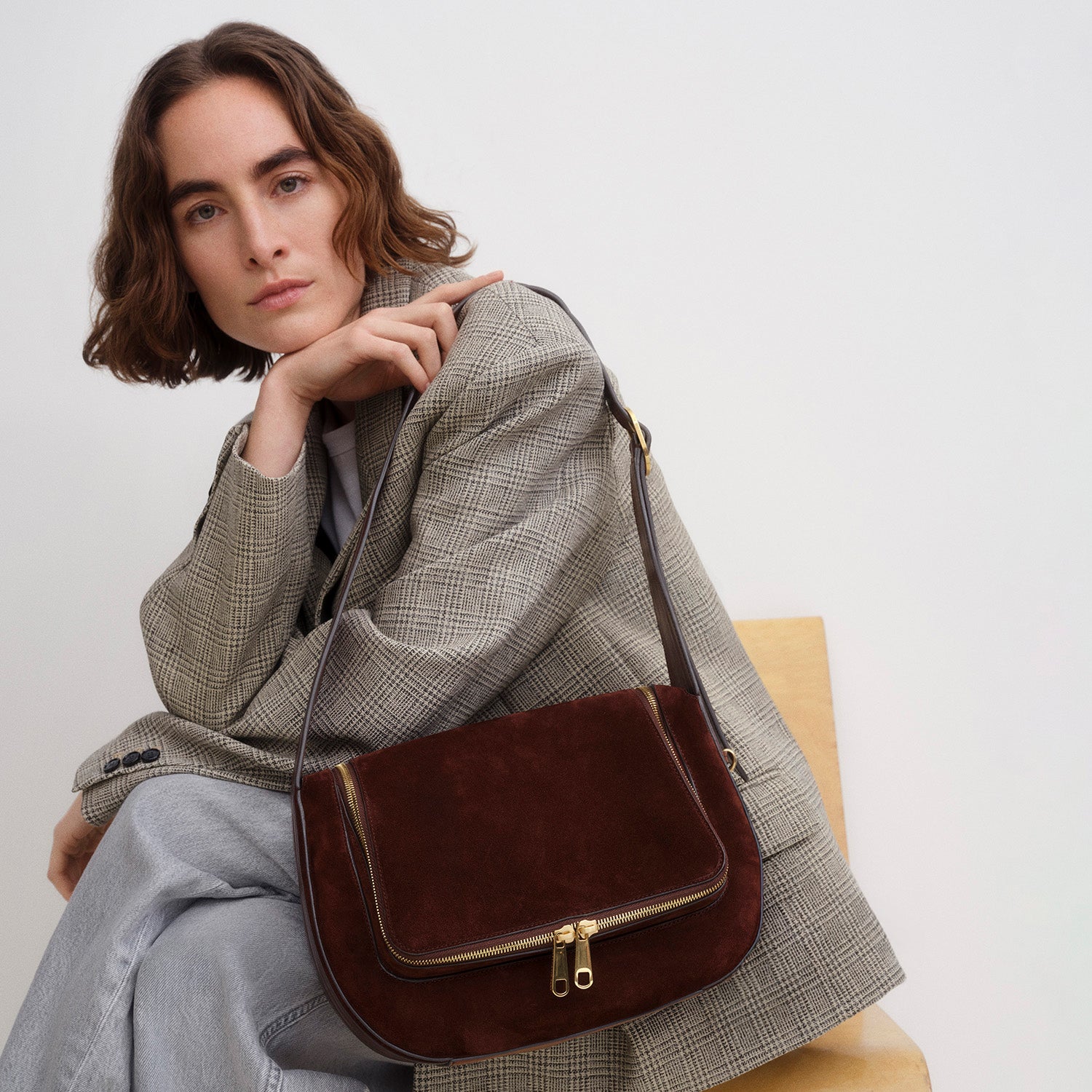 Vere Shoulder Bag -

          
            Suede Leather/Calf Leather in Dark Cedar Brown -
          

          Anya Hindmarch UK
