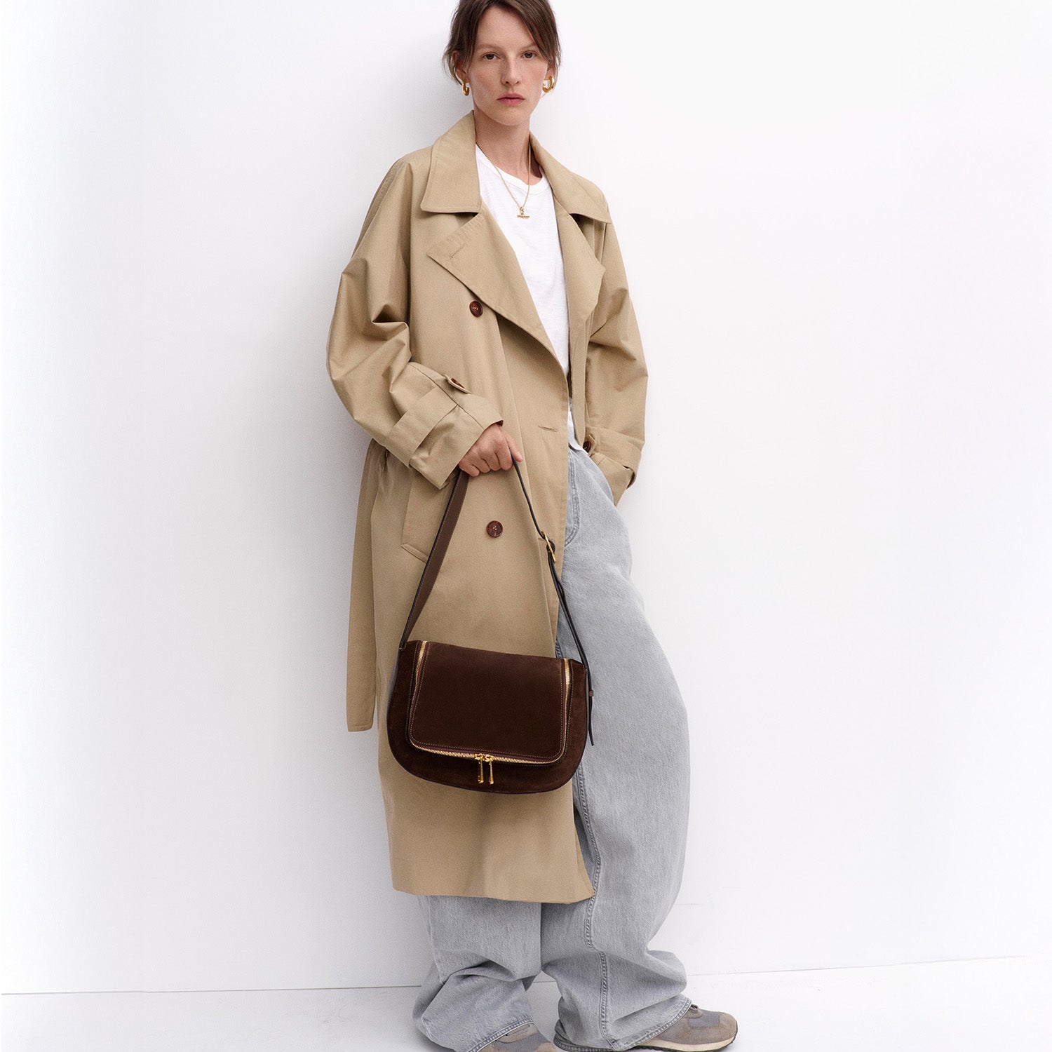 Vere Shoulder Bag -

          
            Suede/Calf Leather in Truffle -
          

          Anya Hindmarch UK
