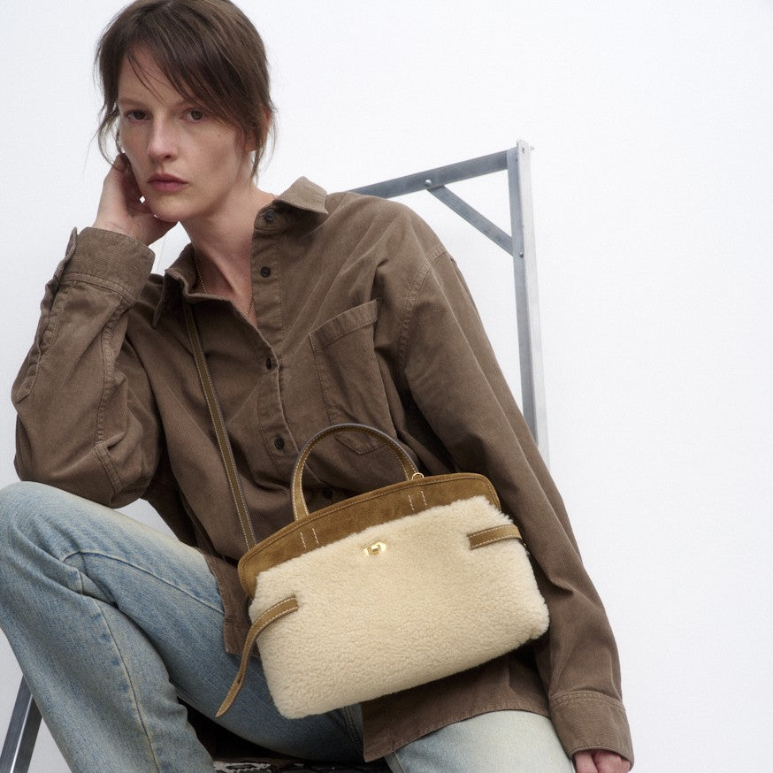 Wilson Shearling Cross-body -

          
            Shearling/Suede Leather in Moutarde -
          

          Anya Hindmarch UK
