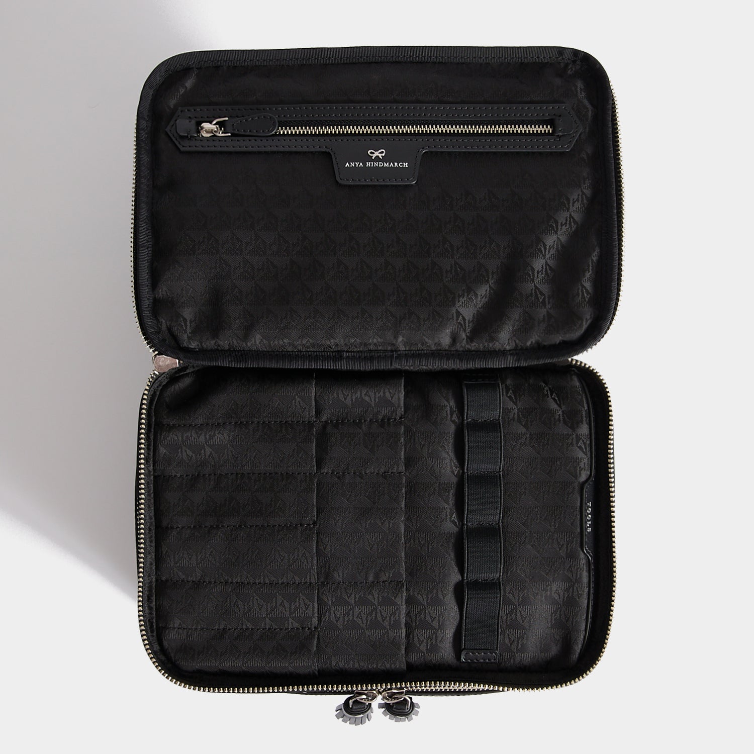 Studs Vanity Kit -

          
            Recycled Satin/Calf Leather in Black -
          

          Anya Hindmarch UK
