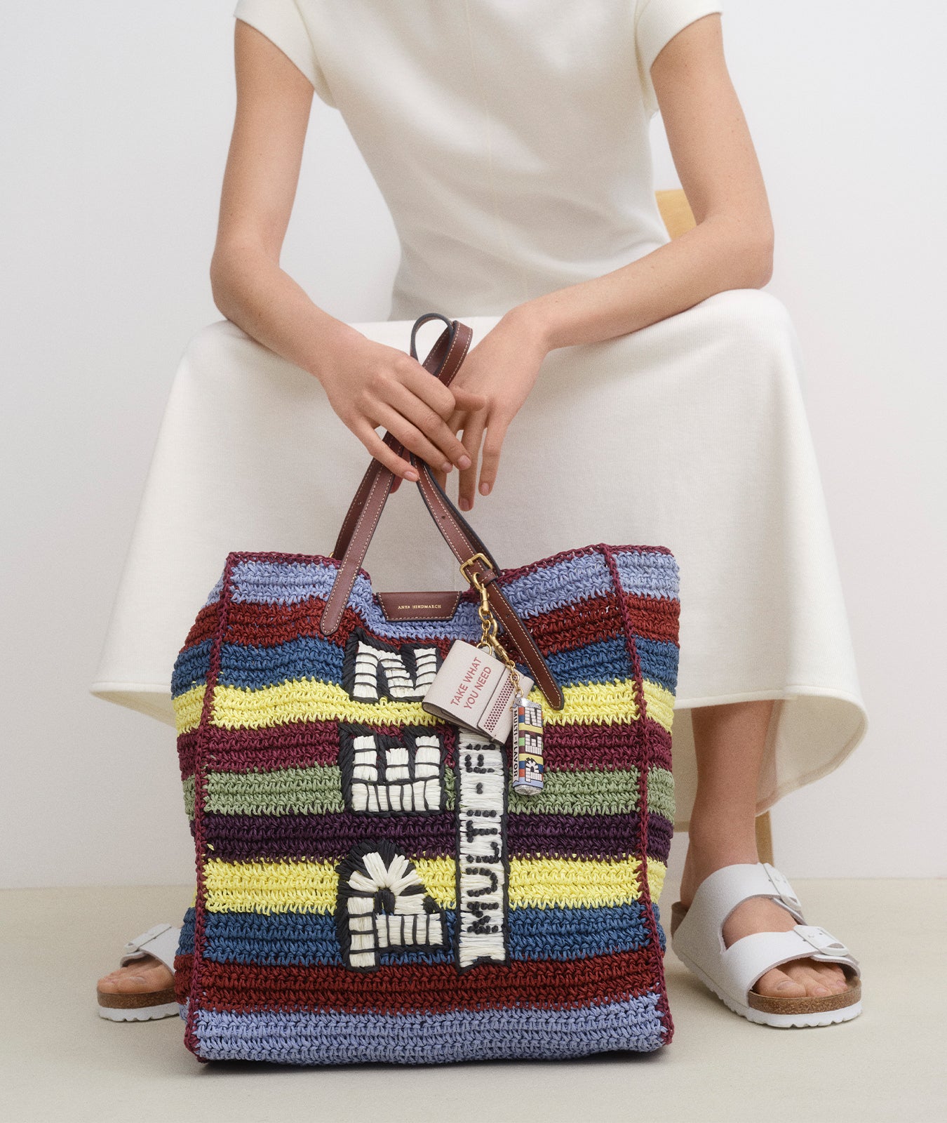 【ANYA HINDMARCH】brands fanta レザートリミング woven トート Anya Hindmarch Anya Brands Fanta Leather-trimmed Woven Tote