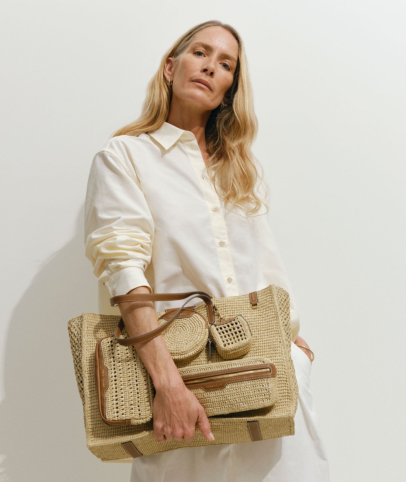 『ANYA HINDMARCH』タッセルトートバッグ 182300 Anya Hindmarch | Luxury Bags & Accessories | Anya Hindmarch UK