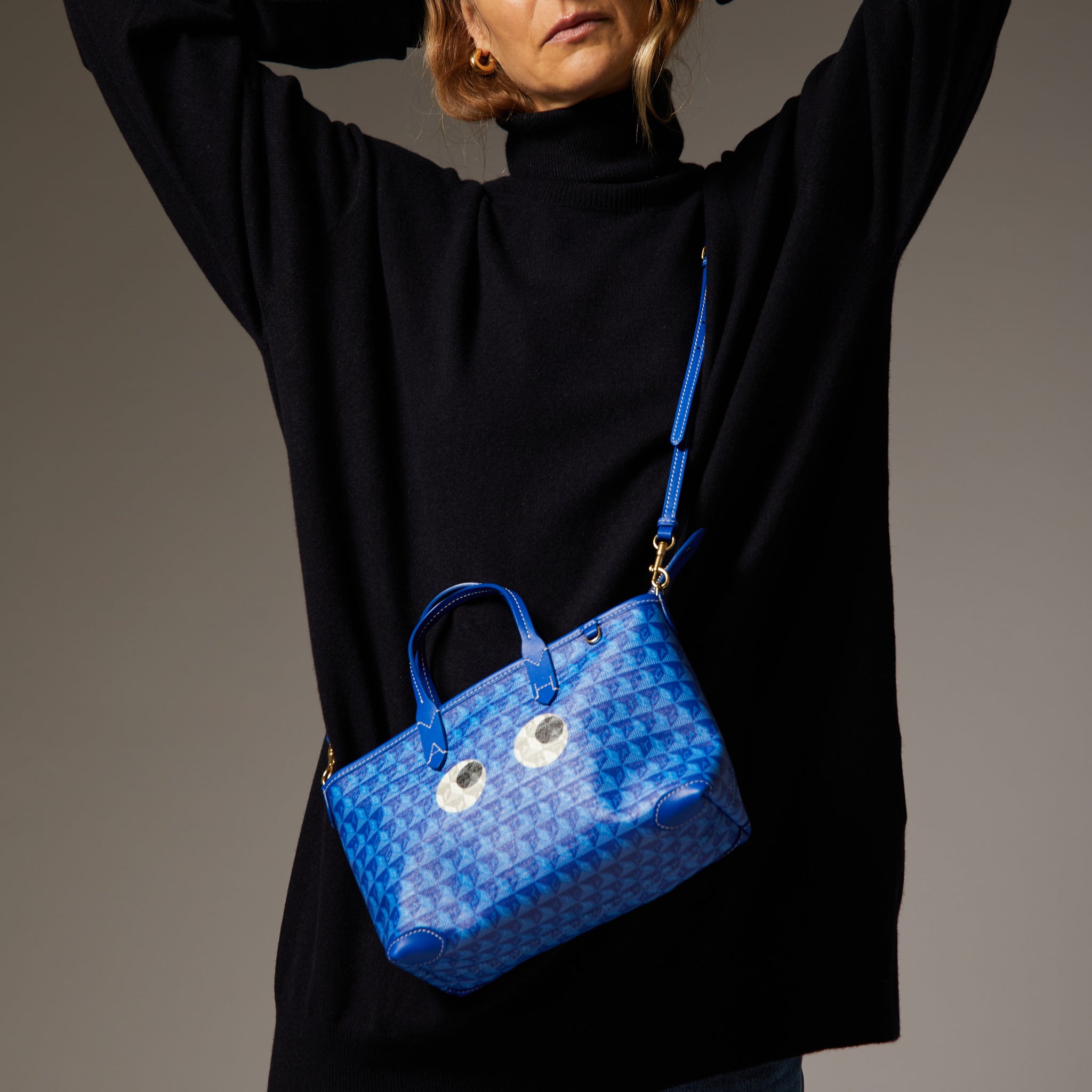 I Am A Plastic Bag XS Eyes Tote -

                  
                    Recycled Canvas in Electric Blue -
                  

                  Anya Hindmarch UK
