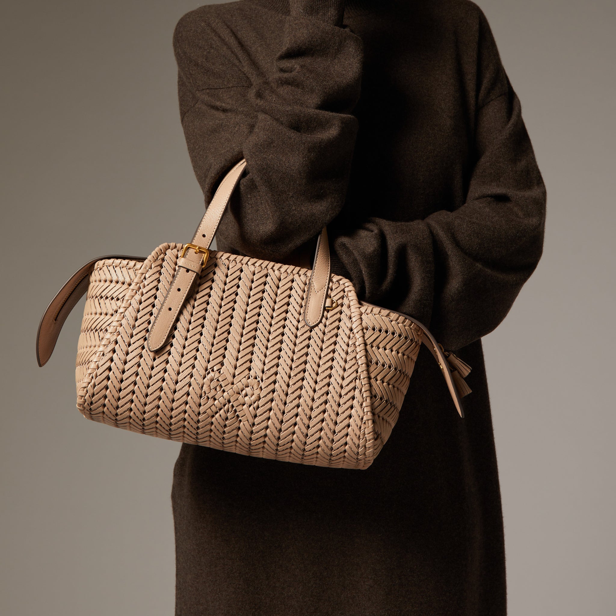 Neeson Zip Top Bag -

                  
                    Capra Leather in Light Nude -
                  

                  Anya Hindmarch UK
