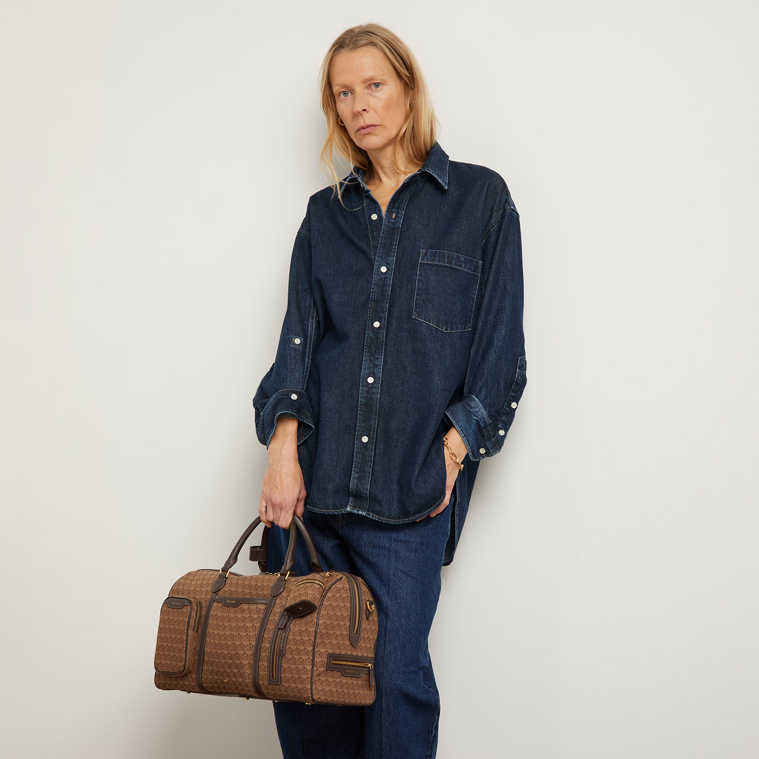 Jacquard In-Flight Barrel Travel Bag -

                  
                    Jacquard in Dark Earth -
                  

                  Anya Hindmarch UK
