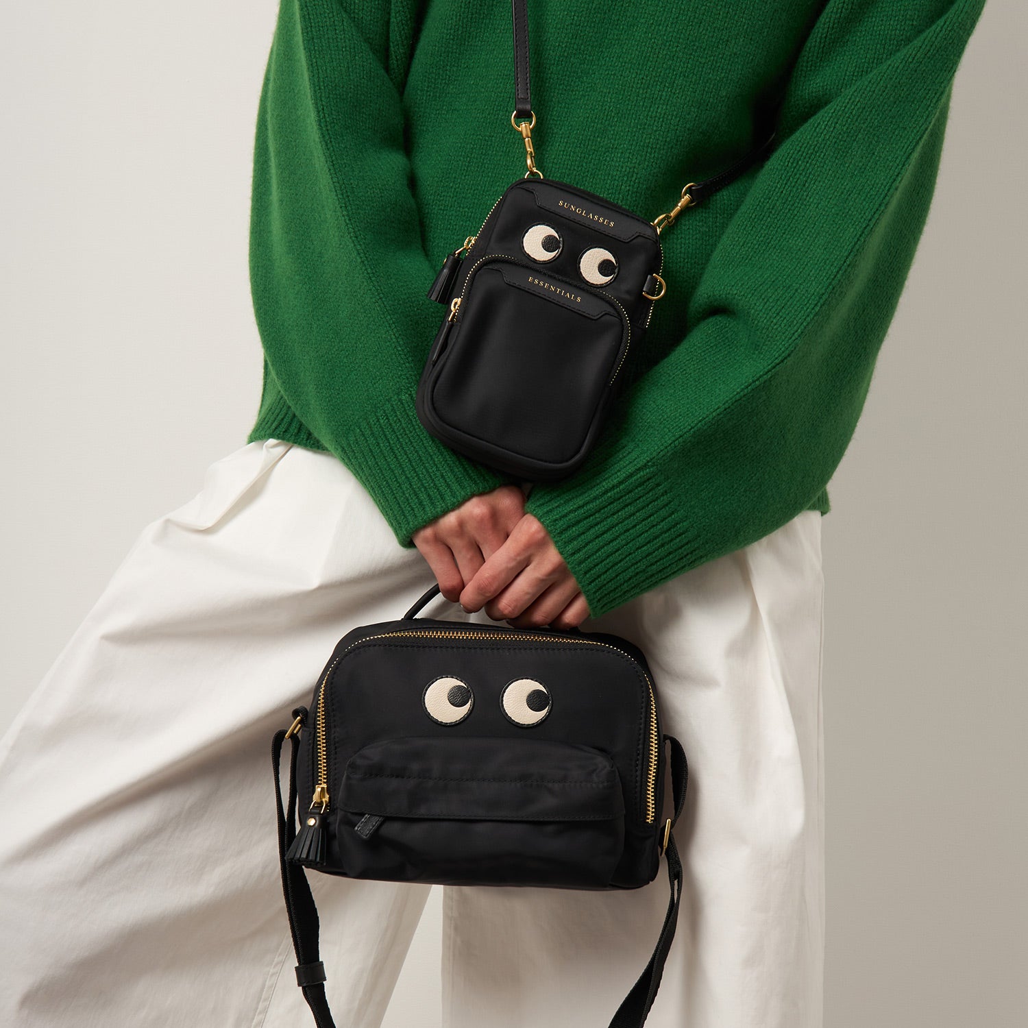 Eyes Essentials Cross-body