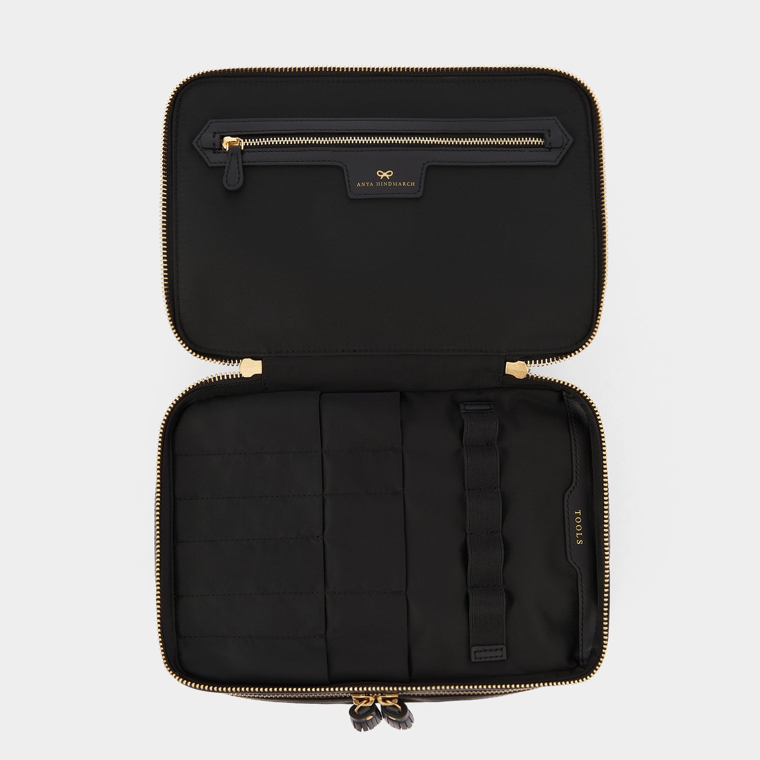 Logo Vanity Kit -

                  
                    Jacquard Nylon in Black -
                  

                  Anya Hindmarch UK
