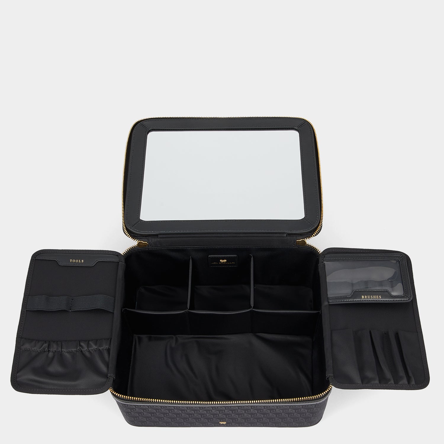 Logo Mirror Vanity Kit -

                  
                    Recycled Nylon in Black -
                  

                  Anya Hindmarch UK
