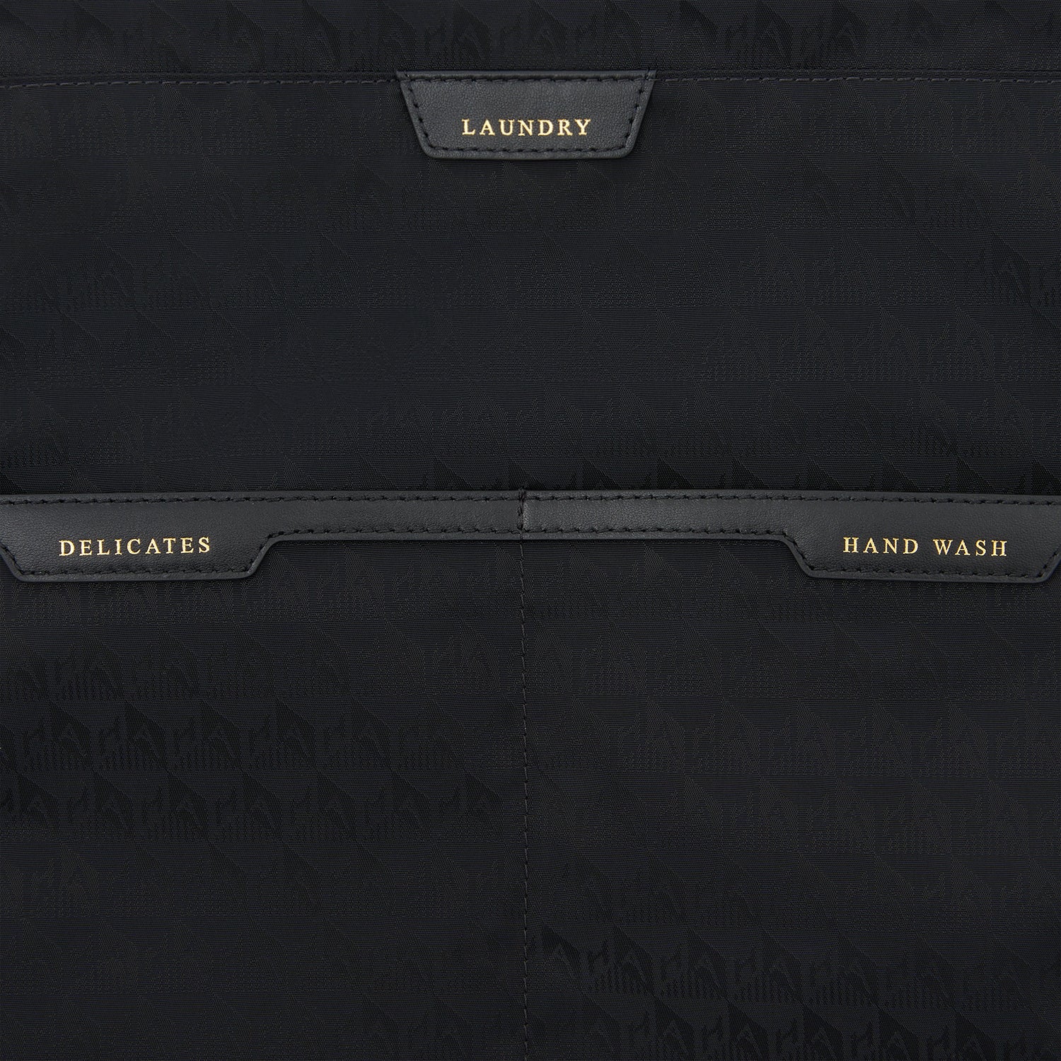 ☆ANYA HINDMARCH Set of 4 Drawstring Pouches ポーチ4set Logo Drawstring Pouches Set | Anya Hindmarch UK
