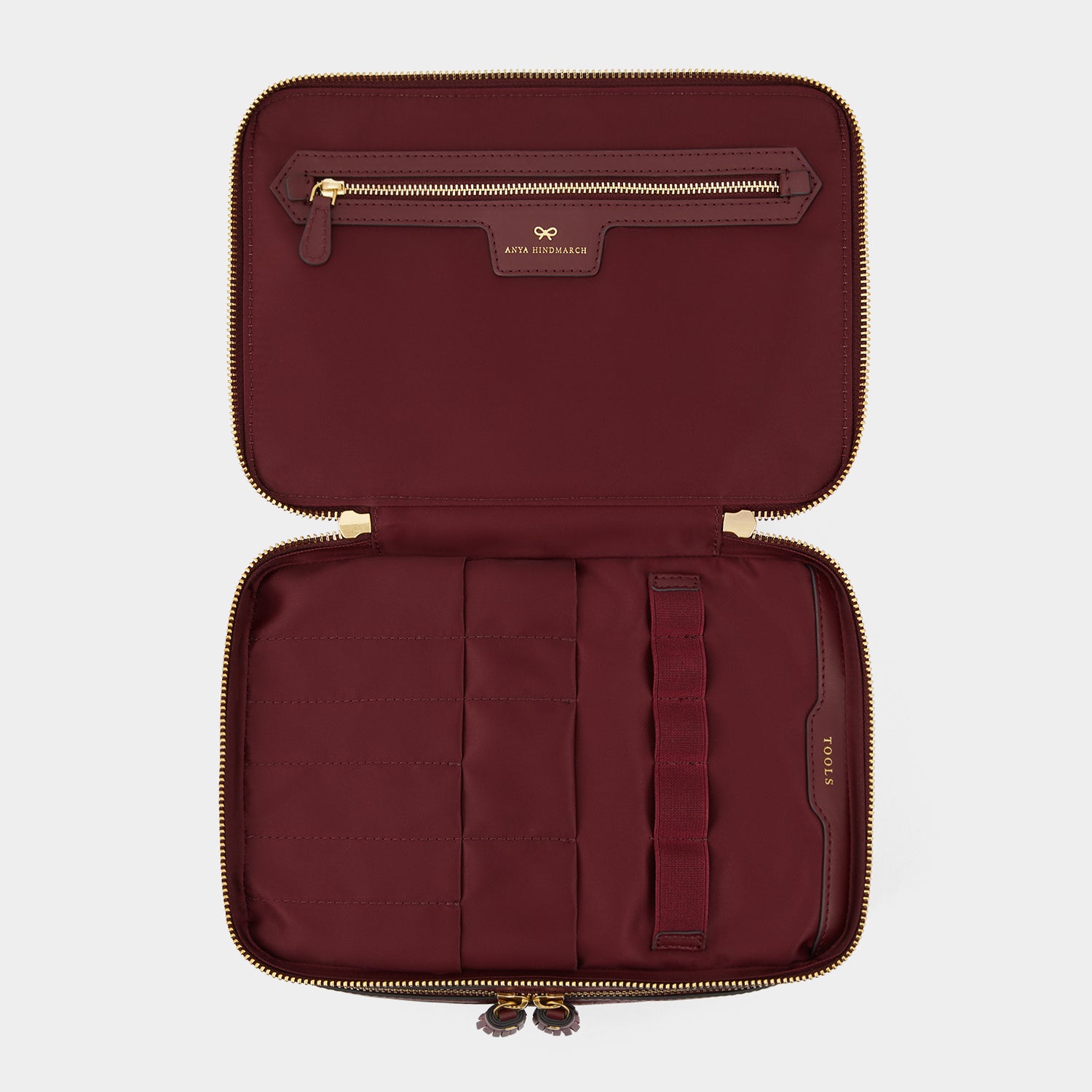 Logo Vanity Kit -

                  
                    Recycled Nylon in Medium Red -
                  

                  Anya Hindmarch UK
