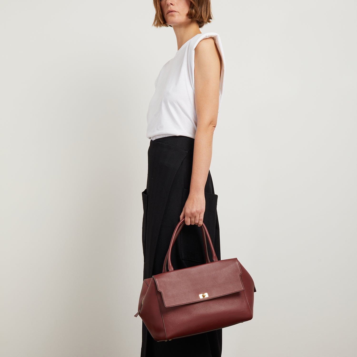 Seaton Top Handle -

                  
                    Calf Leather in Rosewood -
                  

                  Anya Hindmarch UK
