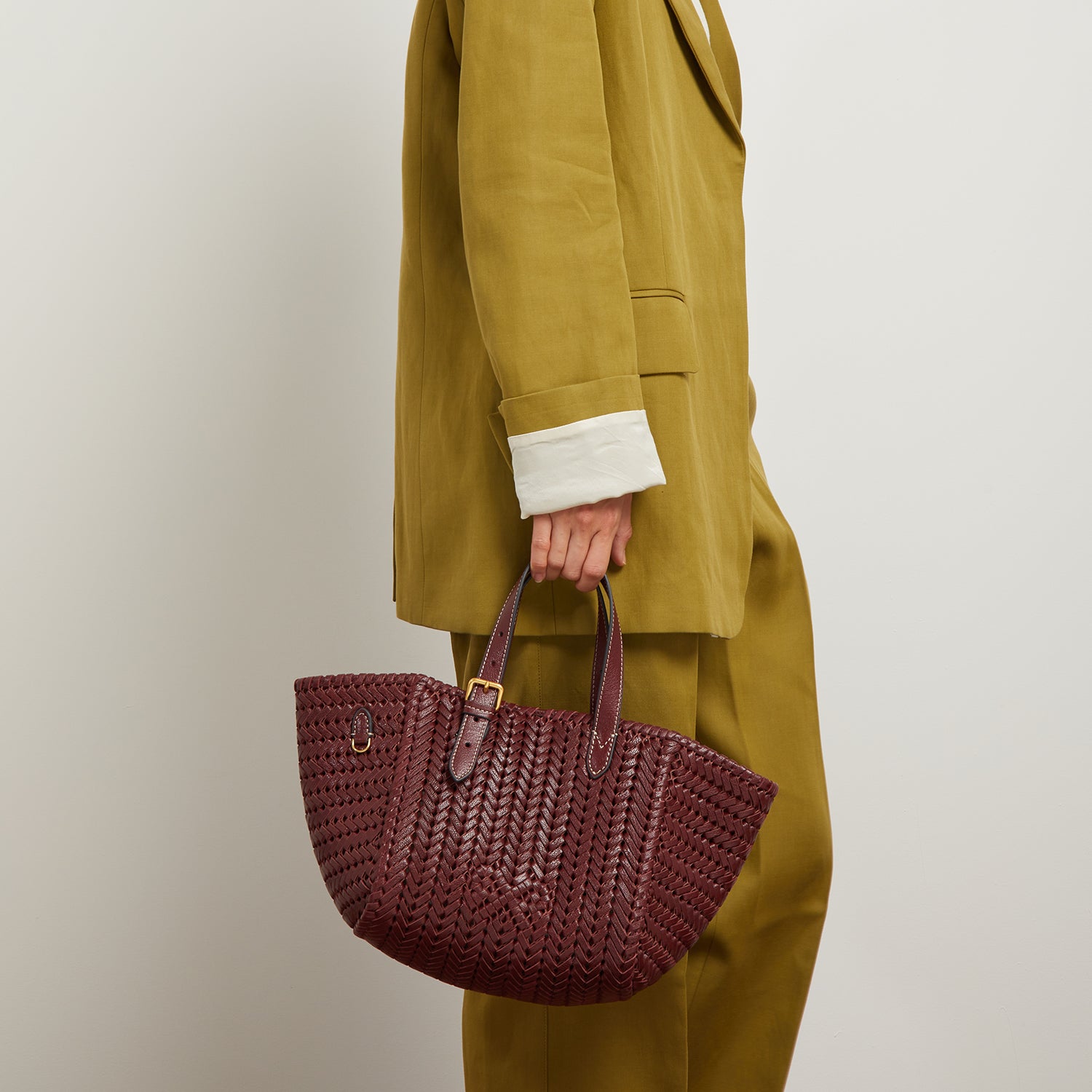 Neeson Small Square Tote -

                  
                    Capra Leather in Rosewood -
                  

                  Anya Hindmarch UK
