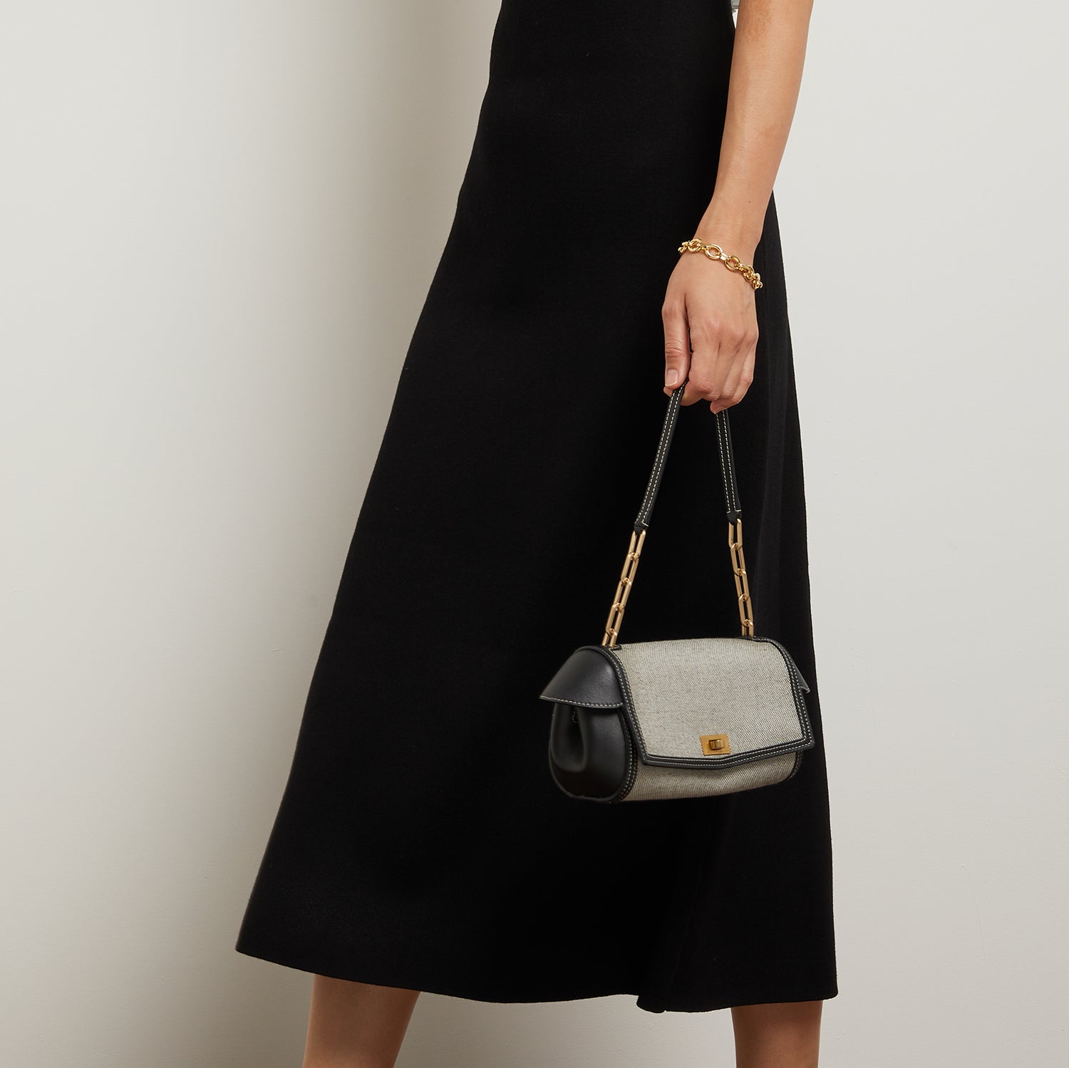 Tube Bag -

                  
                    Mixed Canvas in Salt and Pepper -
                  

                  Anya Hindmarch UK
