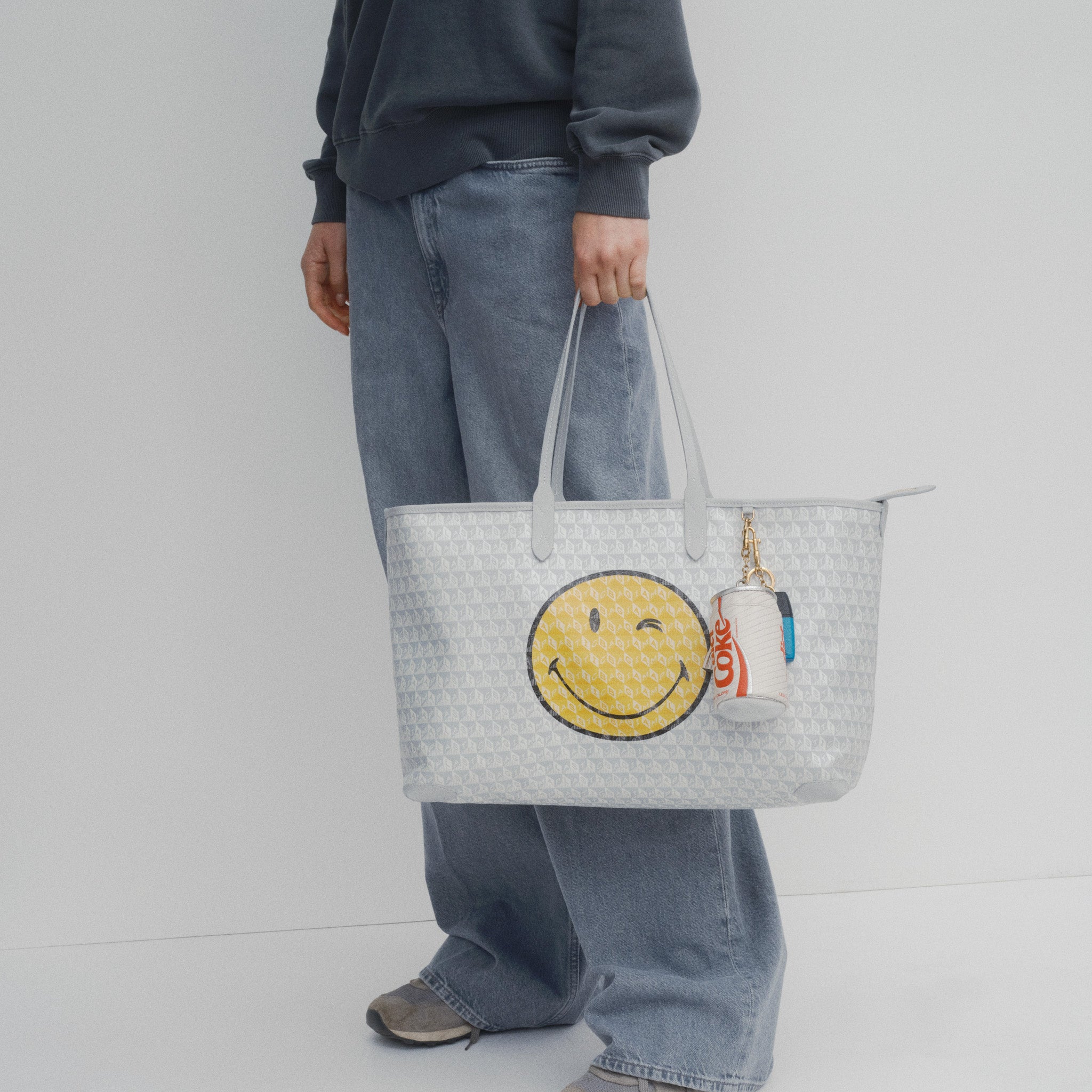 I Am A Plastic Bag Wink Zipped Tote | Anya Hindmarch UK