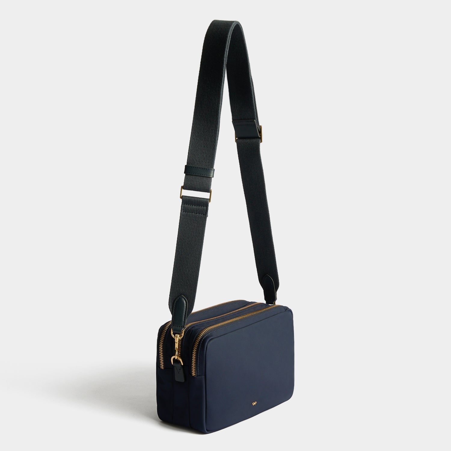 ANYA HINDMARCH ネイビーレザーショルダーバッグ Triple Zip Cross-body | Anya Hindmarch UK