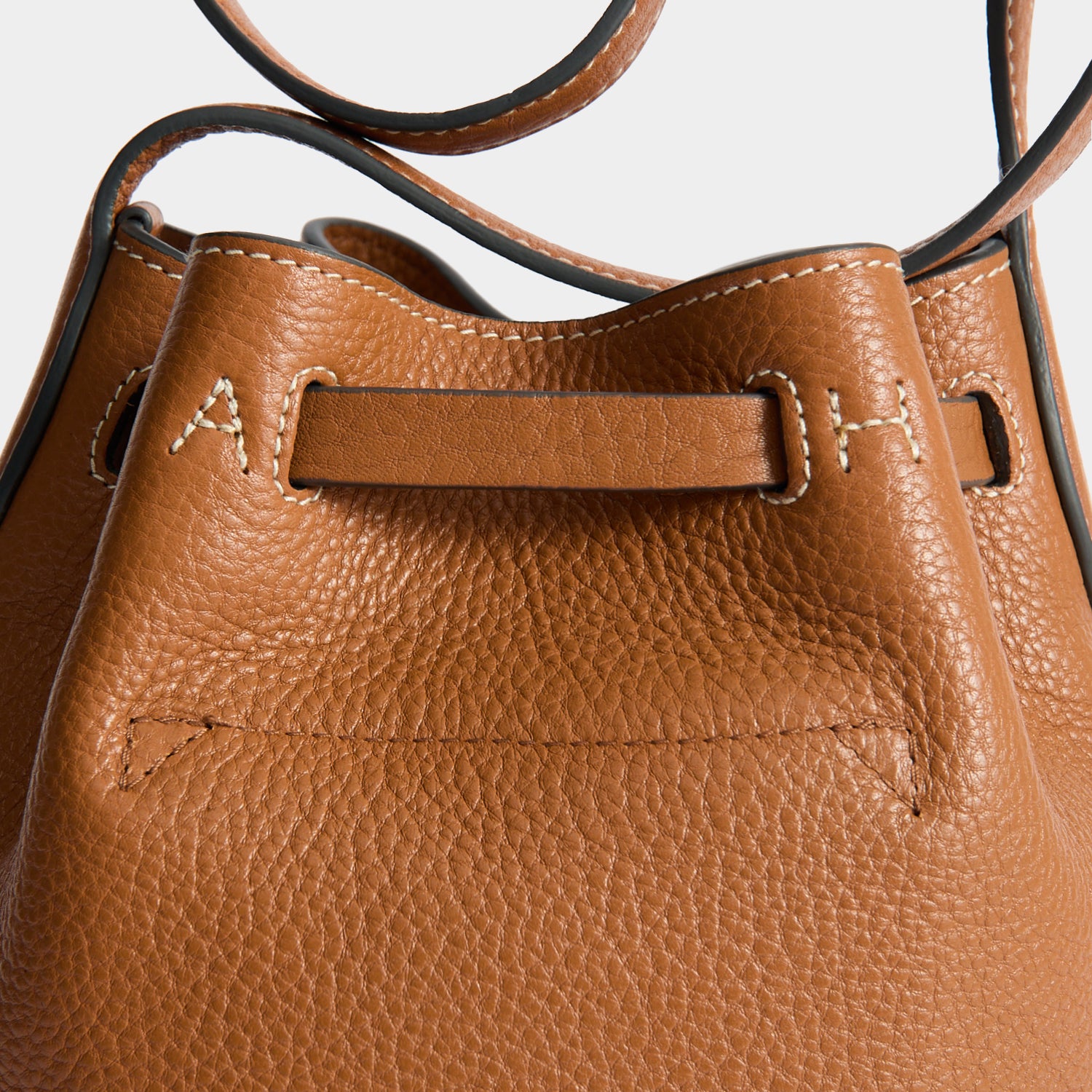 Return To Nature Small Bucket Bag | Anya Hindmarch UK
