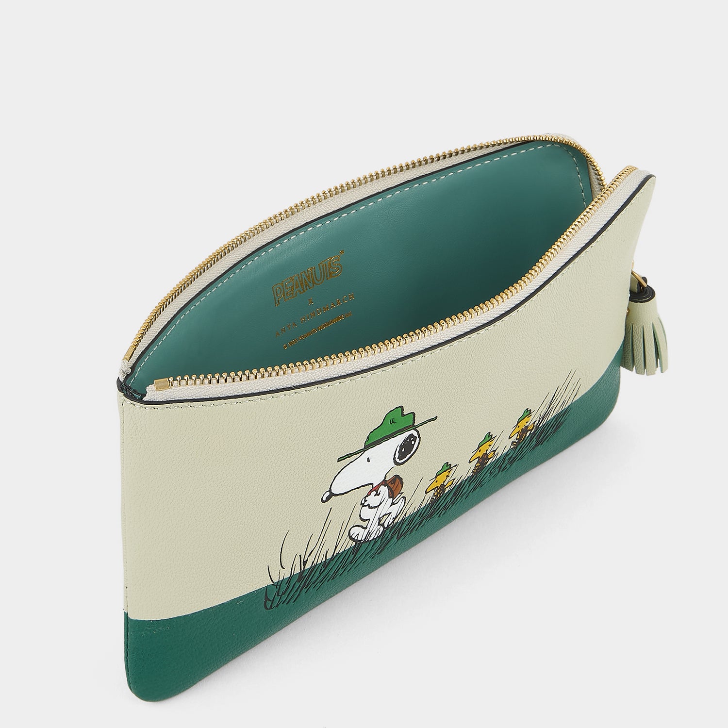 Peanuts Snoopy Zip Loose Pocket -

          
            Capra Leather in Eau De Nil Green -
          

          Anya Hindmarch UK
