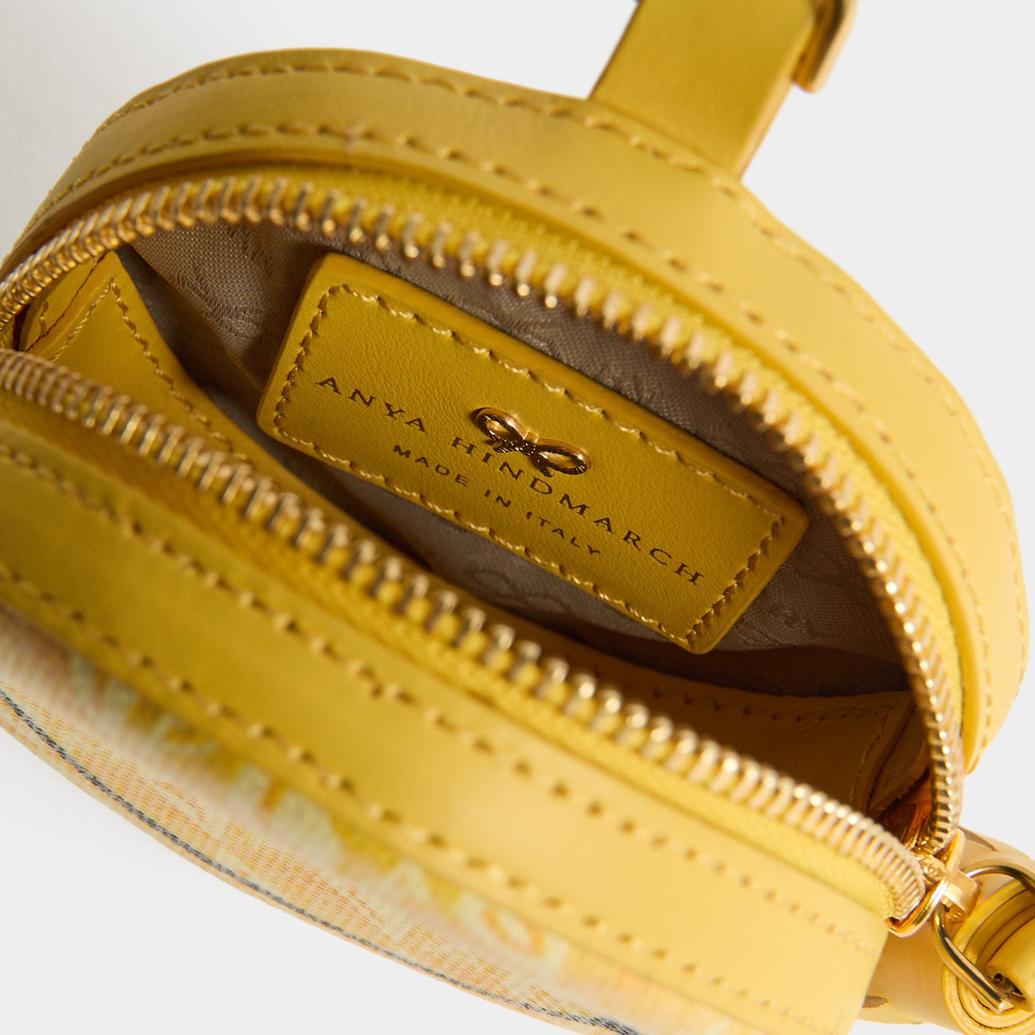 アニヤハインドマーチ Ear Phones Pouch　イヤホンケース ワニ Wink Ear Phones Travel Pouch | Anya Hindmarch UK