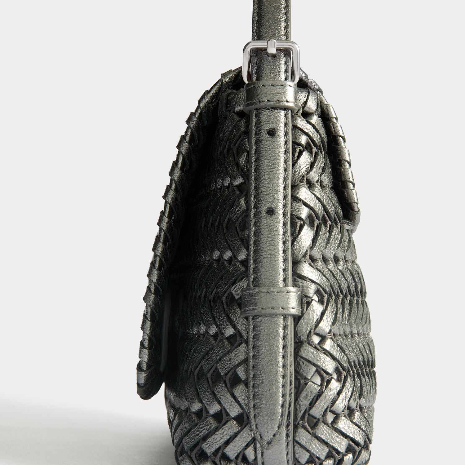 Anya Hindmarch メタリック ショルダーバッグ　Neeson Neeson Shoulder Bag | Anya Hindmarch