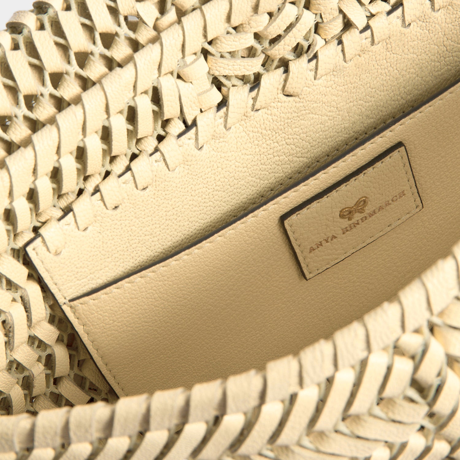 Neeson Shoulder Bag | Anya Hindmarch