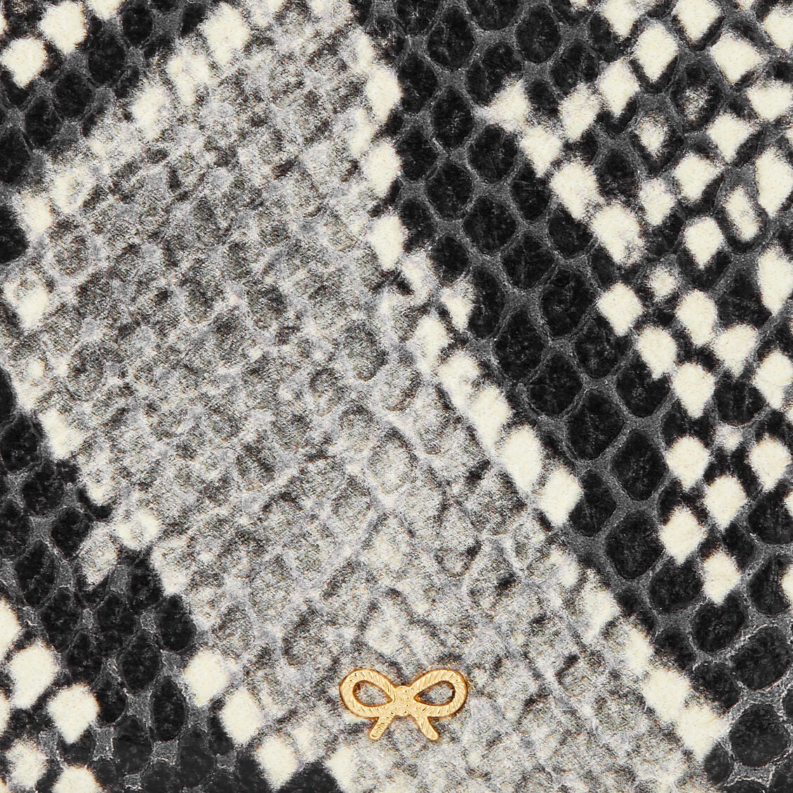 iPhone X/XS Case -

                  
                    Python-Print Leather in Natural -
                  

                  Anya Hindmarch UK

