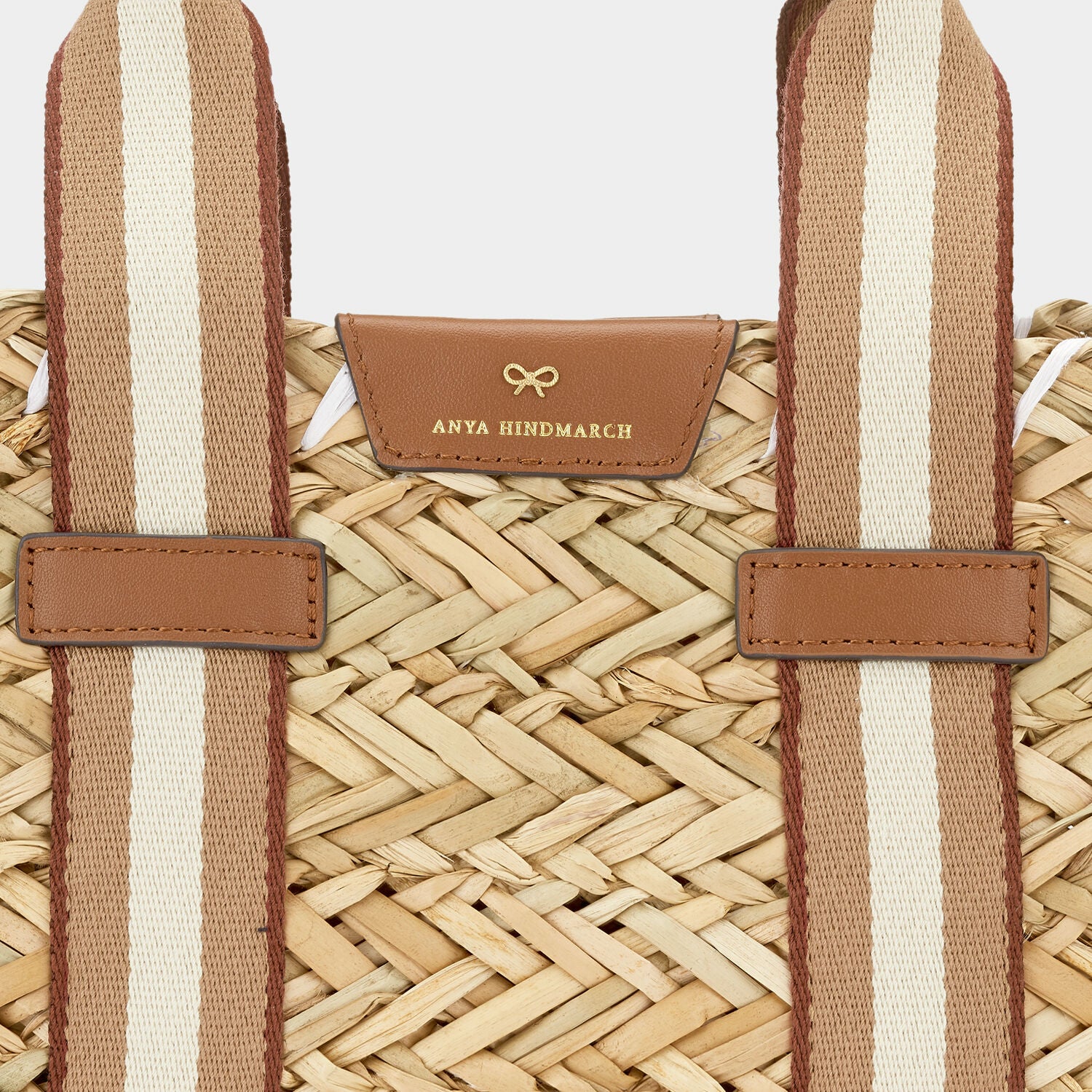 Walton Small Basket Bag -

                  
                    Seagrass in Natural -
                  

                  Anya Hindmarch UK
