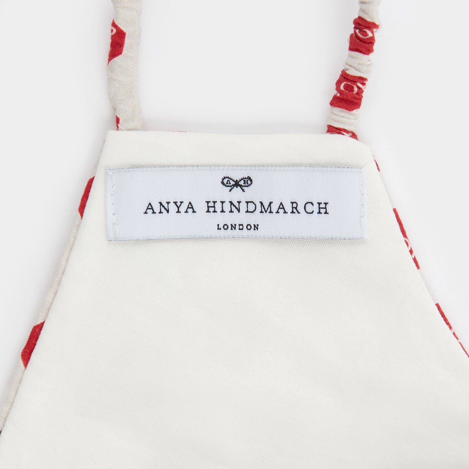 Stop Face Mask -

                  
                    Cotton in Chalk -
                  

                  Anya Hindmarch UK
