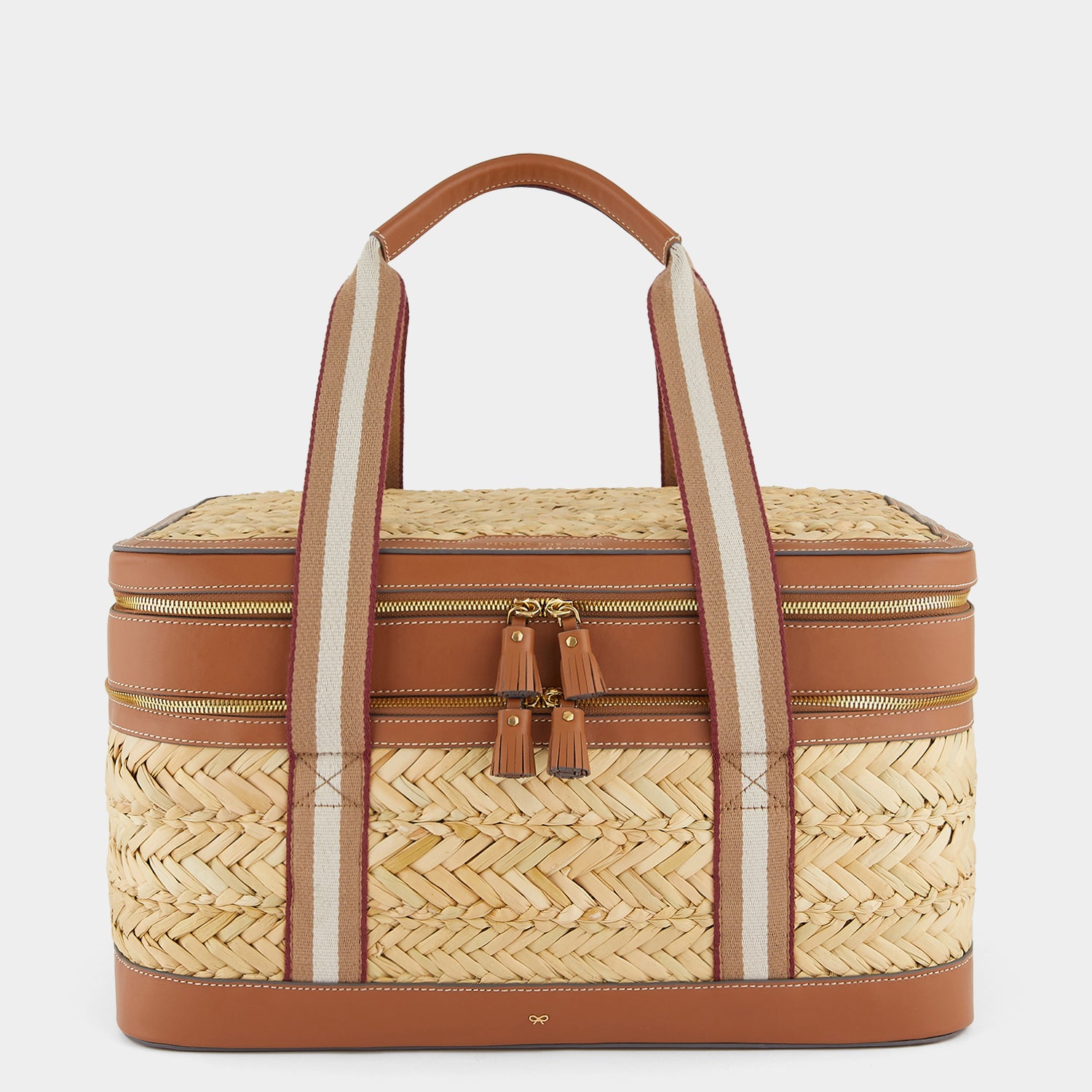 Walton Picnic Hamper -

                  
                    Seagrass in Natural -
                  

                  Anya Hindmarch UK
