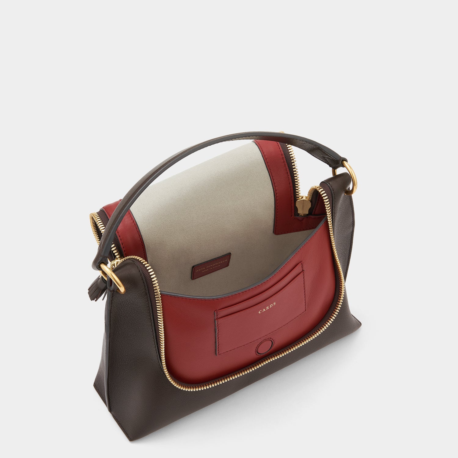 Vere Slouchy Cross-body -

                  
                    Flat Leather in Coffee -
                  

                  Anya Hindmarch UK
