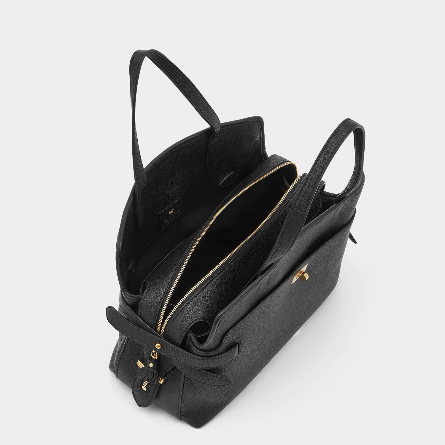 Wilson Shoulder Bag -

                  
                    Grain Leather in Black -
                  

                  Anya Hindmarch UK
