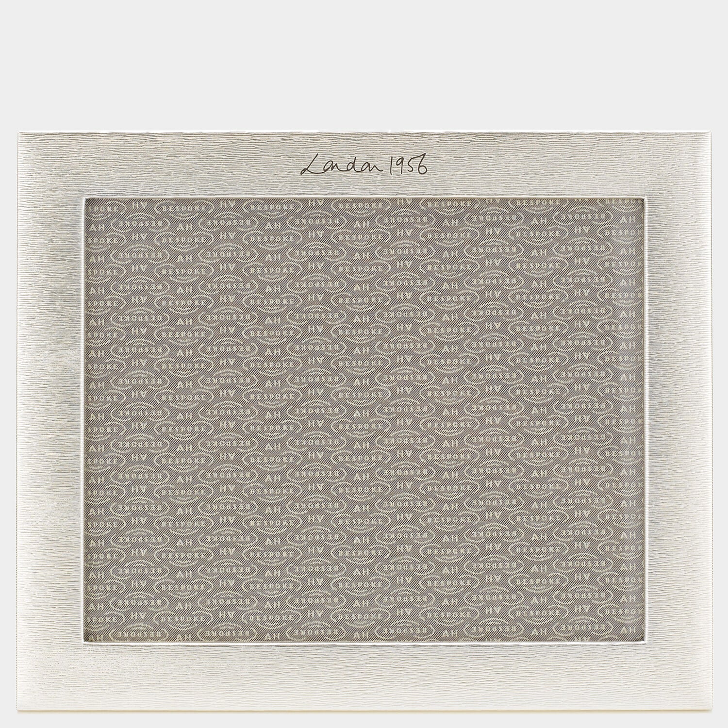 Bespoke Shaftesbury 8x10 Frame -

                  
                    London Grain in Pale Gold -
                  

                  Anya Hindmarch UK
