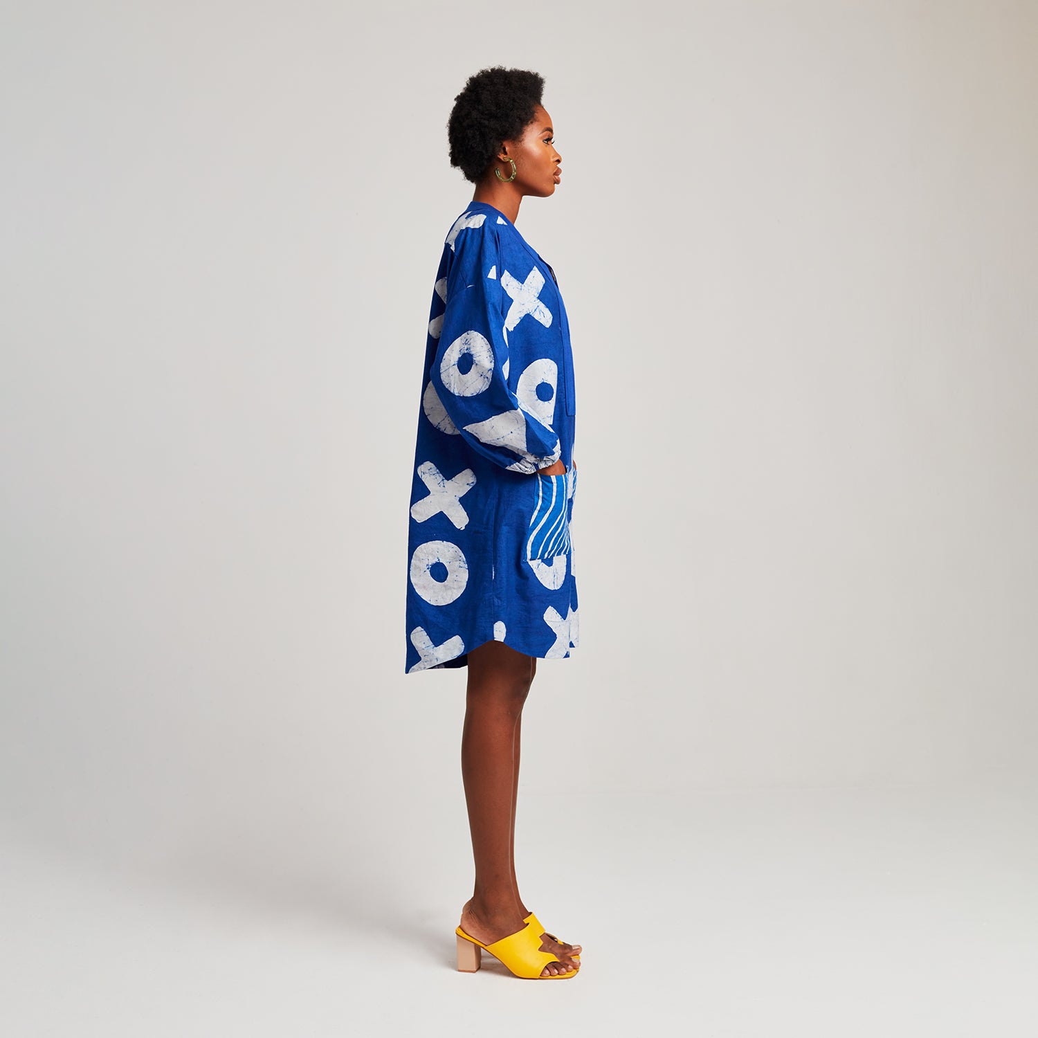 Short Kaftan with Placket -

                  
                    Lightweight Cotton Poplin in Cobalt -
                  

                  Anya Hindmarch UK
